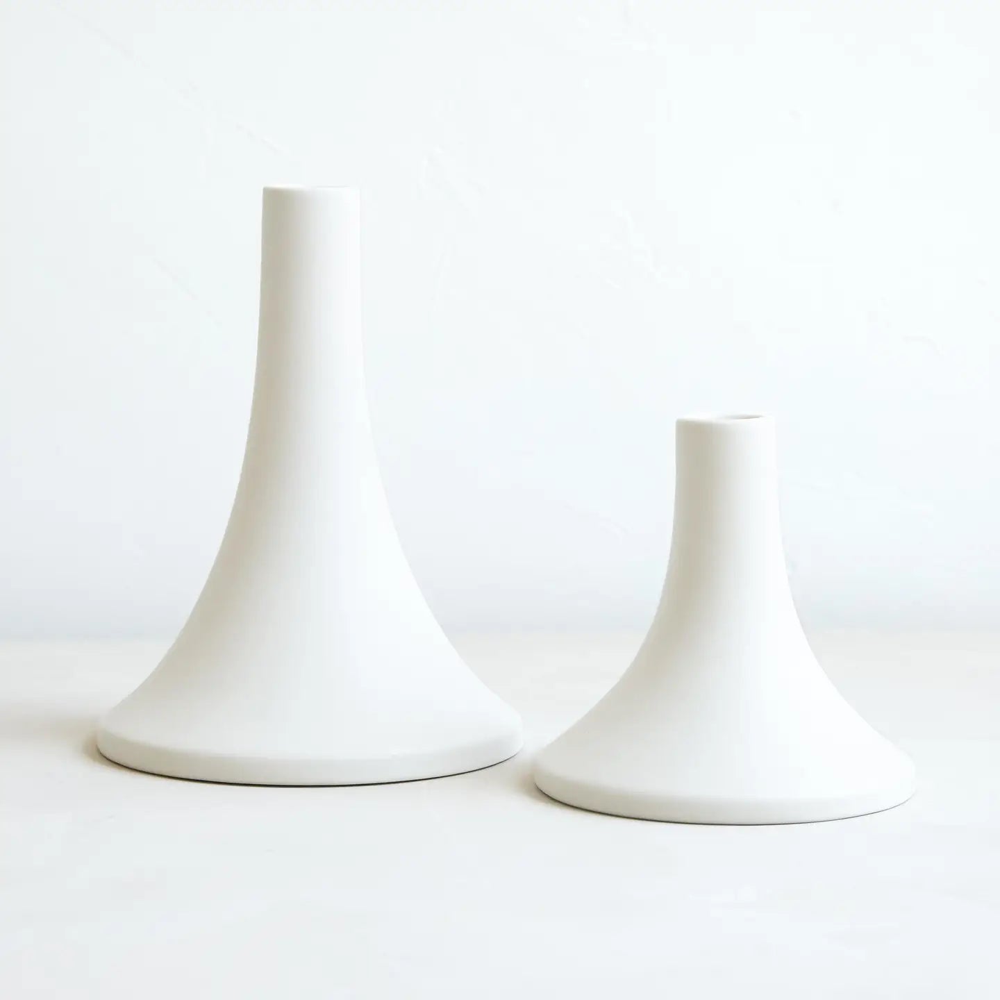 Ceramic Grand Taper Holder, Matte White