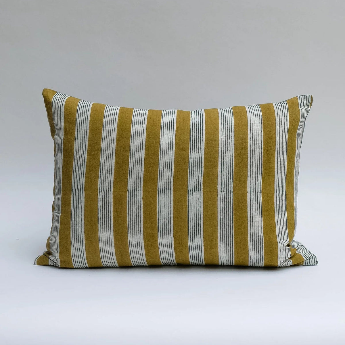 Dia - Hand Block-printed Linen Pillowcase (Blue)