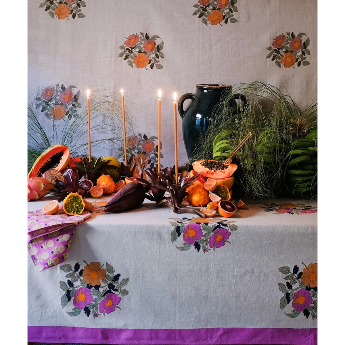 Dia - Hand Block-printed Cotton Table Cloth (Fuchsia)