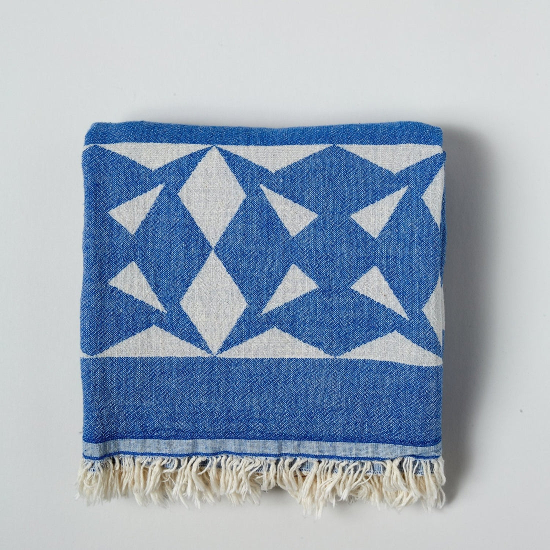 Home & Loft Blue Origami Cotton Towel