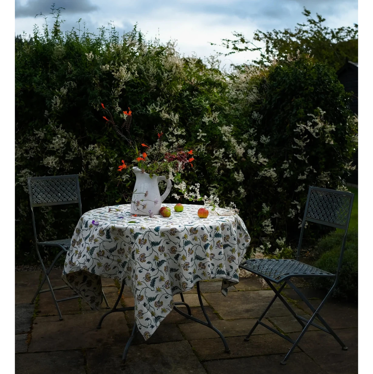 Dua - Hand Block-printed Linen Table Cloth (Forest)