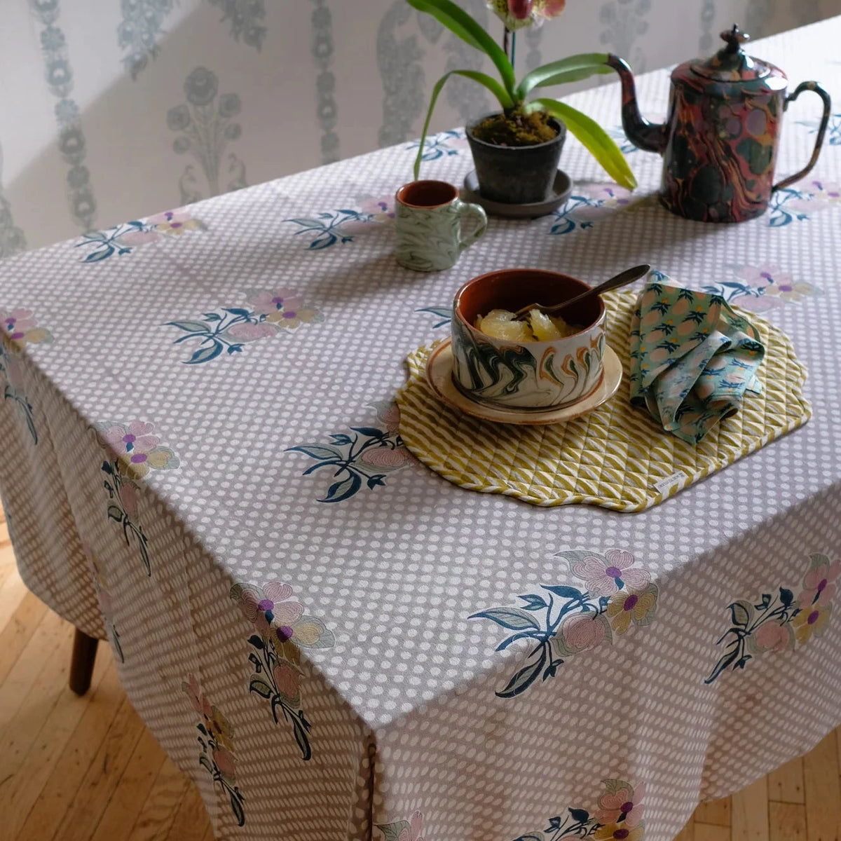 Soma - Hand Block-Printed Cotton Table Cloth (Faded Mauve)