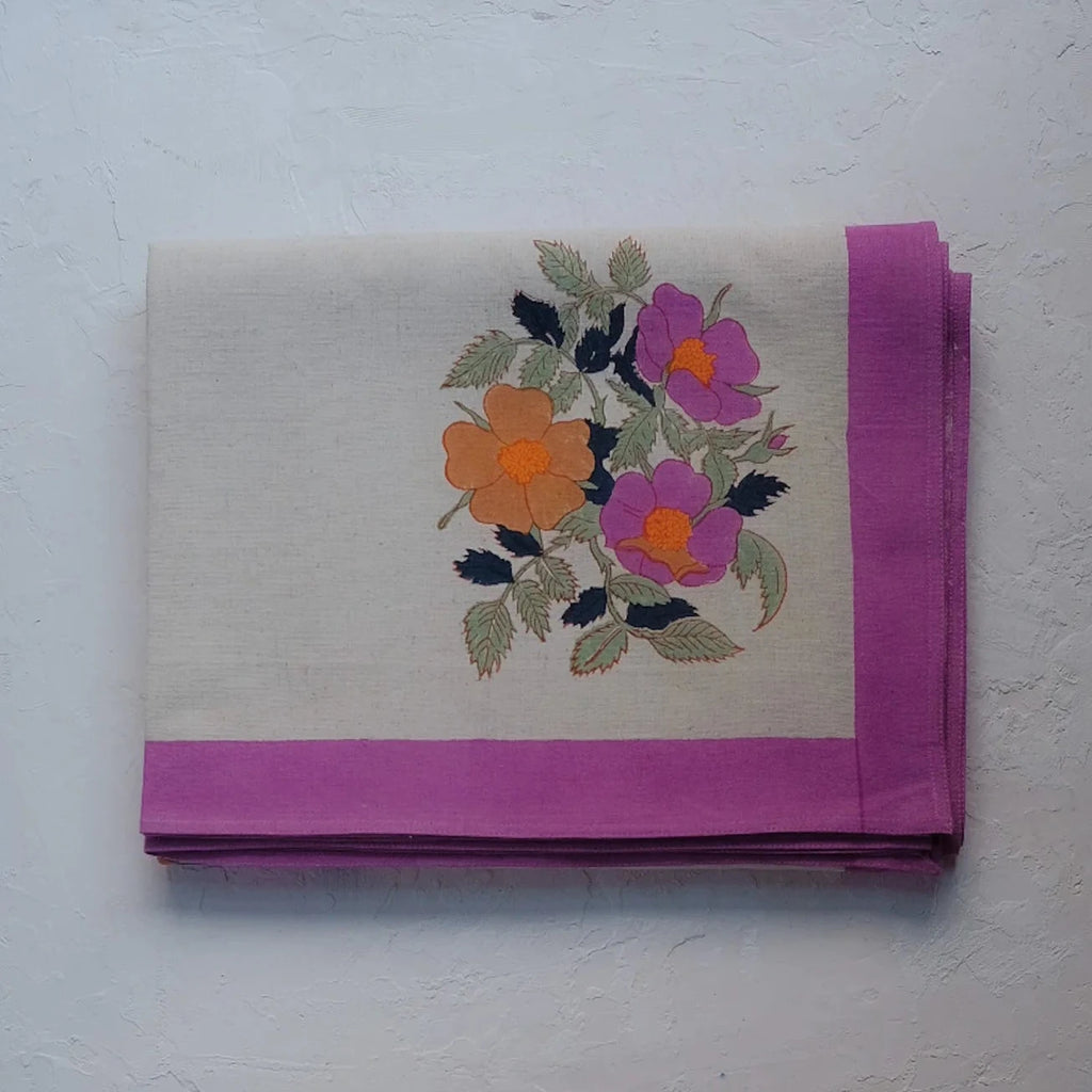 Dia - Hand Block-printed Cotton Table Cloth (Fuchsia)