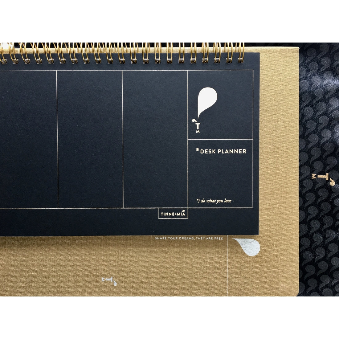 Tinne + Mia Desk Planner
