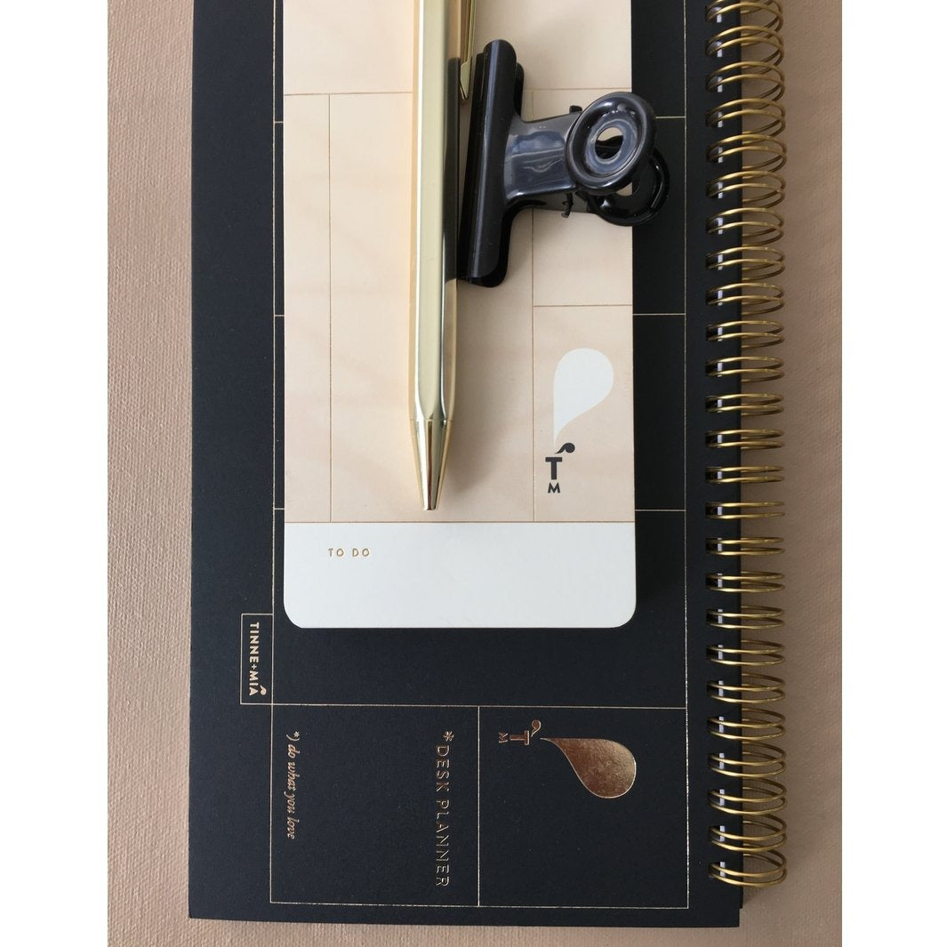 Tinne + Mia Desk Planner