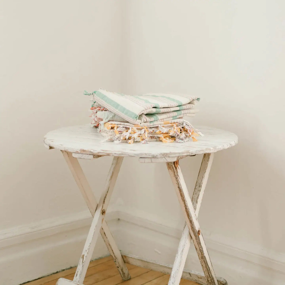 Home & Loft Turkish Cotton Hand Towel