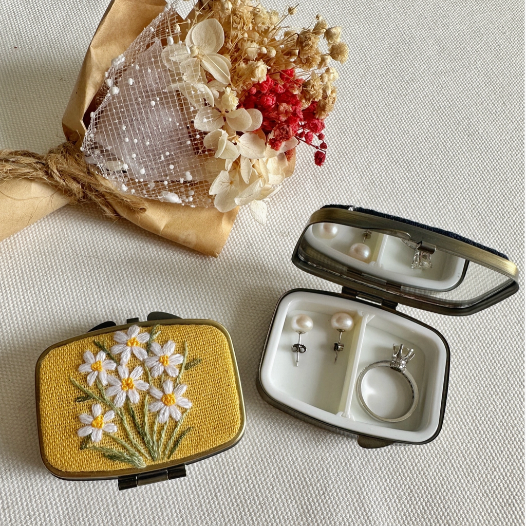 Floral Embroidered Rectangle Mini Jewelry Box with Mirror Daisy garden