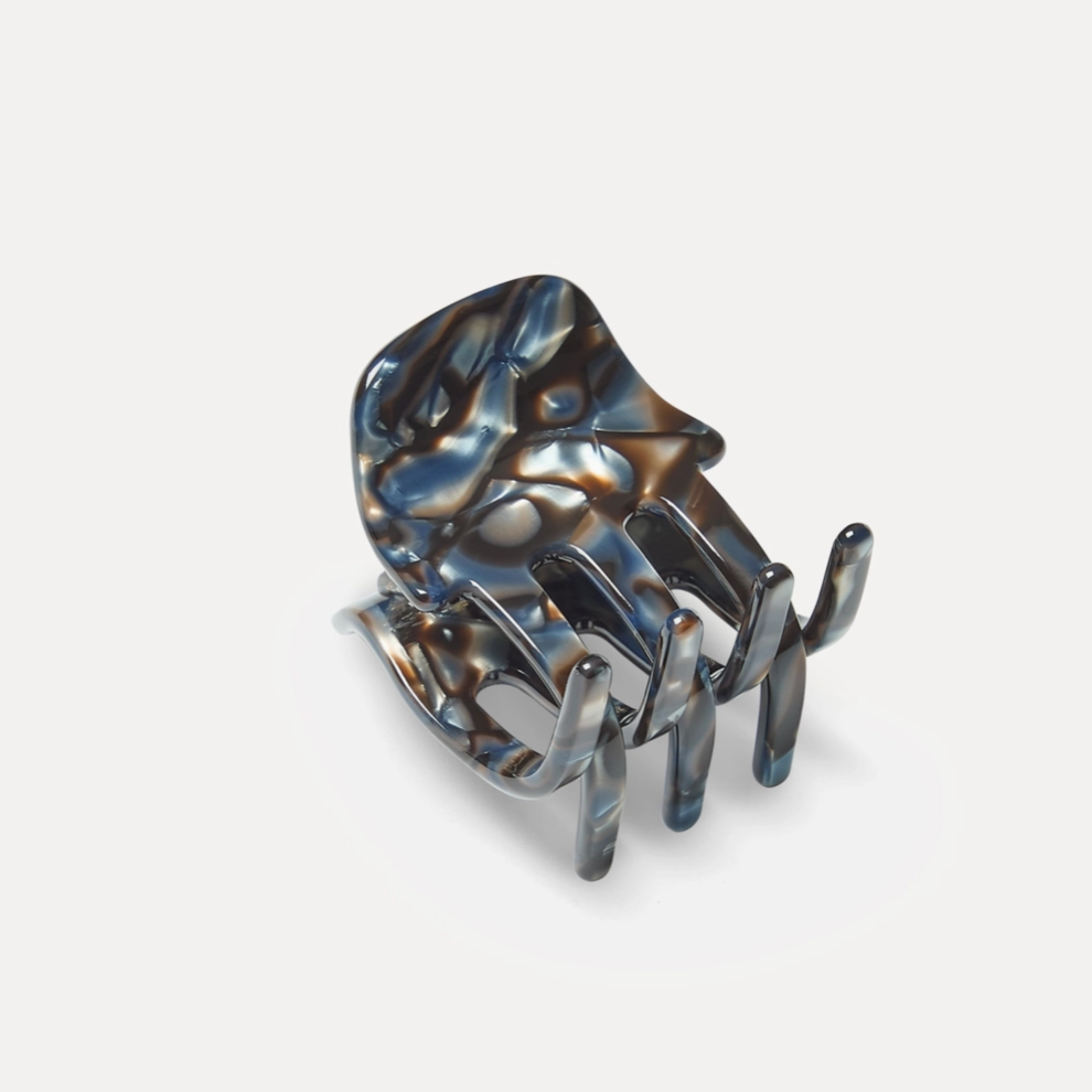 Mini Claw in Blue Horn