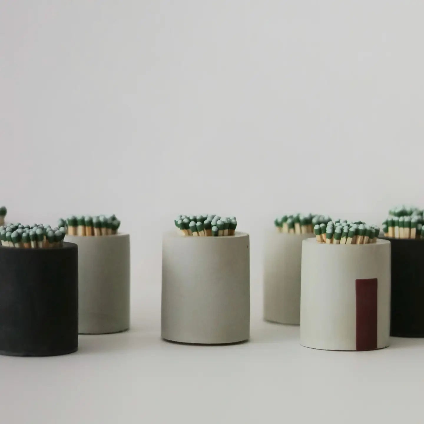 Concrete Match Striker - Black & White