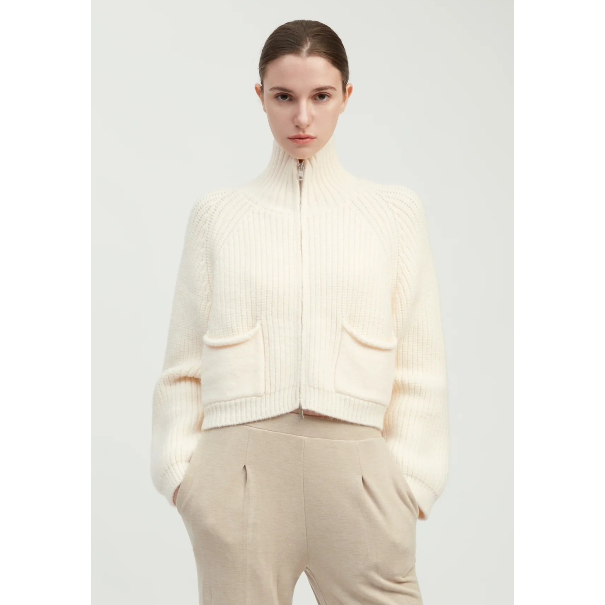 Pocket Detailed Crop Knit Jacket