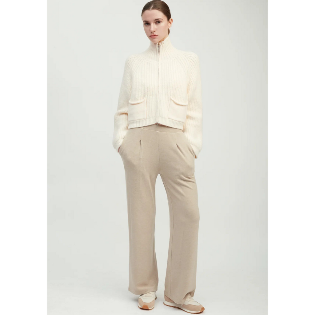 Pocket Detailed Crop Knit Jacket