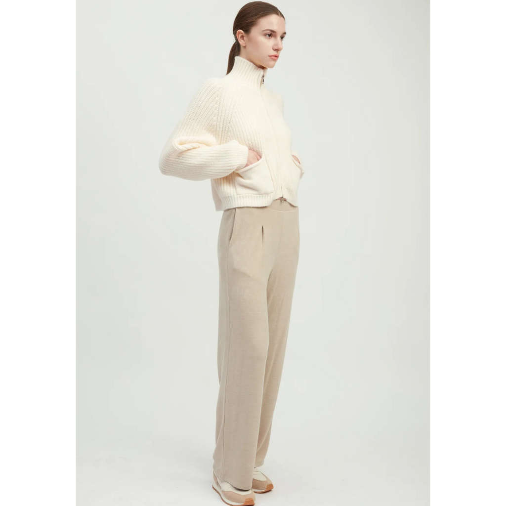 Pocket Detailed Crop Knit Jacket