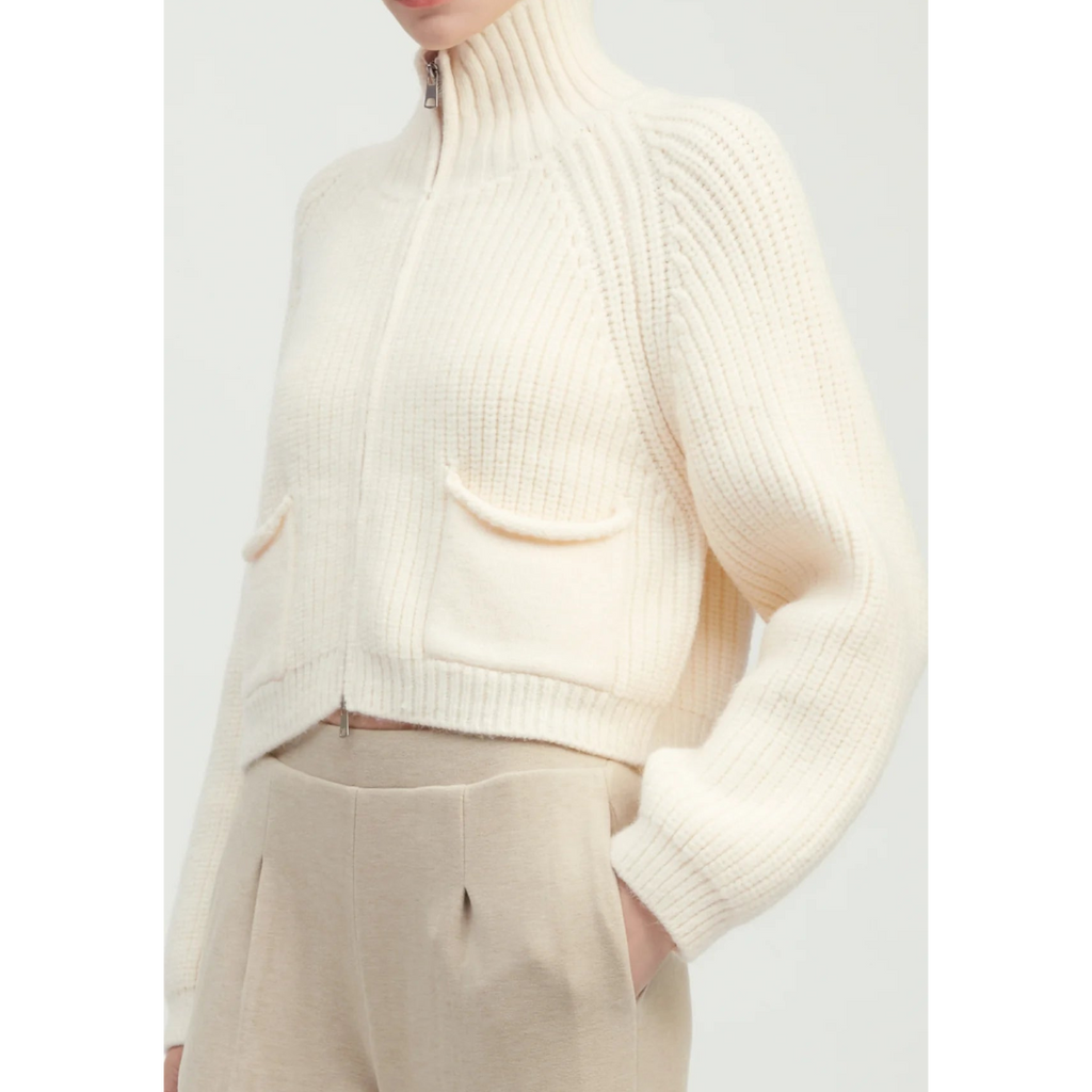 Pocket Detailed Crop Knit Jacket