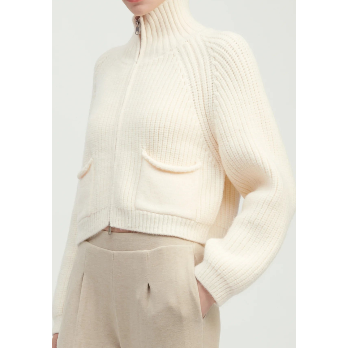 Pocket Detailed Crop Knit Jacket