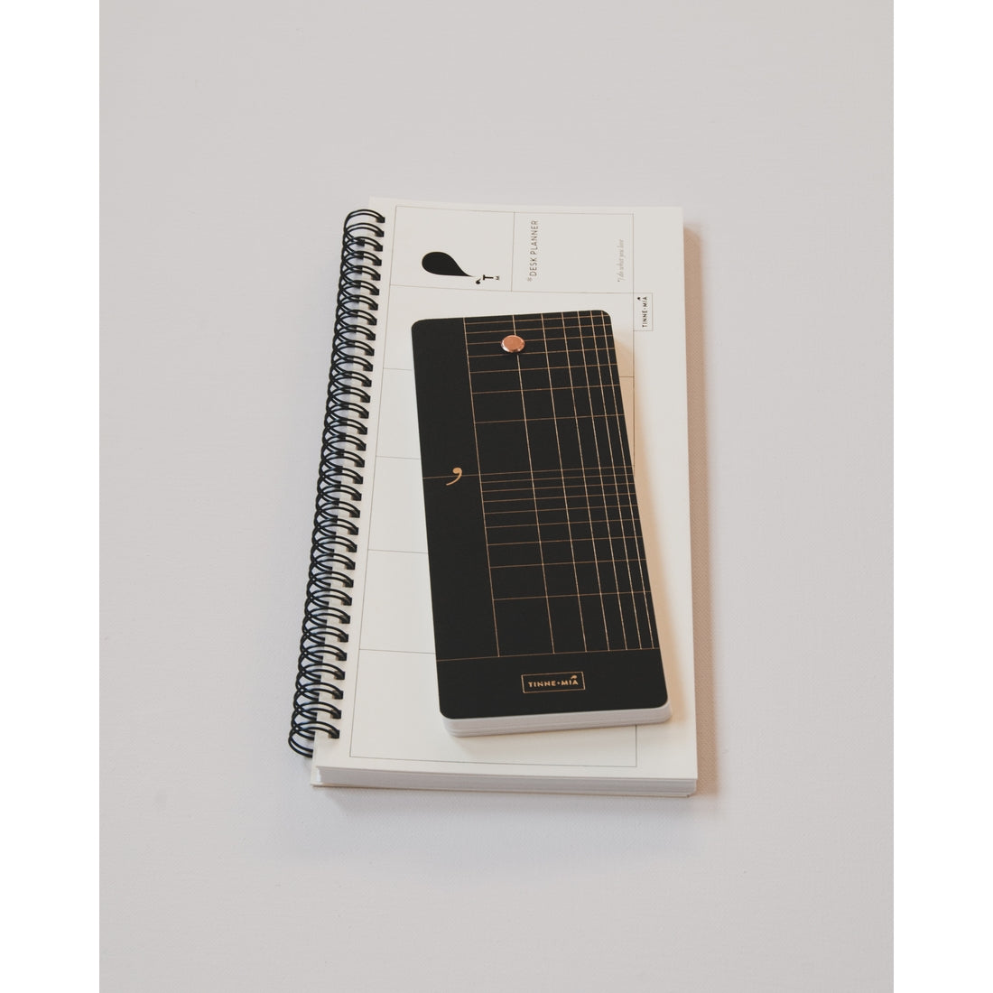 Tinne + Mia Desk Planner