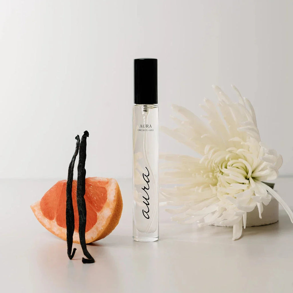 AURA Grapefruit + Tonka Bean Non-Toxic Travel Spray