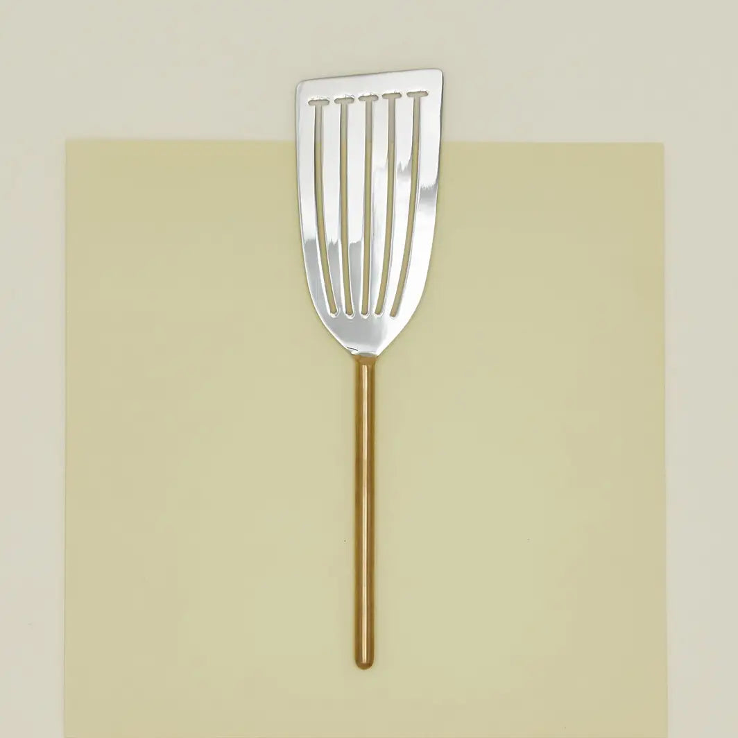 Simple Metal Fish Spatula - Brass